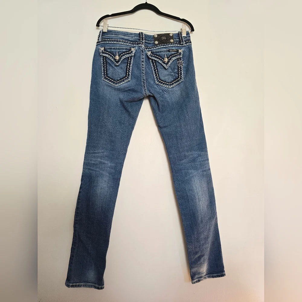 Miss Me Jeans Womens Size 29 Flap Button Pockets - Picture 2 of 3